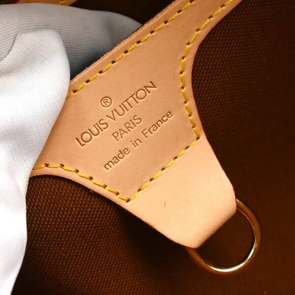 Louis Vuitton Monogram Ellipse MM Handbag - Picture 9 of 10